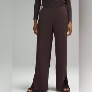 Lululemon Stretch Woven Wide Leg High Rise Pant in Espresso